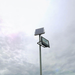 Projektor LED solarny V-TAC 40W czarny IP65 pilot timer VT-200W 4000K 3100lm