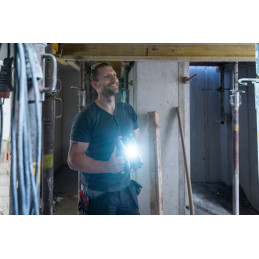 Mobilny akumulatorowy reflektor LED RUFUS 1500 MA, 1500lm, IP65