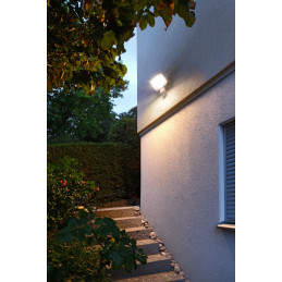 Reflektor LED AL 2050 P z czujnikiem ruchu na podczerwień 20W, 2080lm, IP44