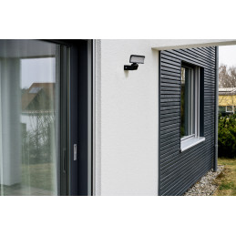 Reflektor LED WS 2050 S, 1680lm, IP44, czarny