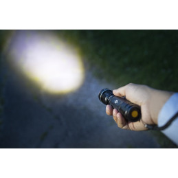 Akumulatorowa latarka LED LuxPremium TL 601, 600 lm, IP67