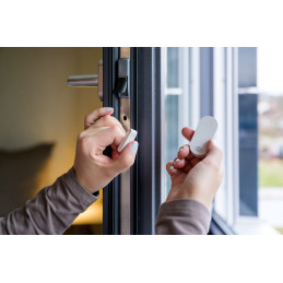 brennenstuhl®Connect Zigbee kontakt do drzwi i okien TFK CZ 01