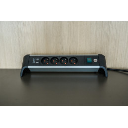 Alu-Office-Line listwa zasilająca z funkcją ładowania USB z 4-gniazda 1,8m H05VV-F 3G1,5 *FR/BE*