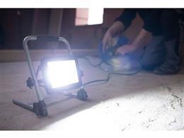 Mobilny reflektor LED EL 4050 M, 49.9,W, 4500lm, IP65, 1,5m H07RN-F3G1,0-257665